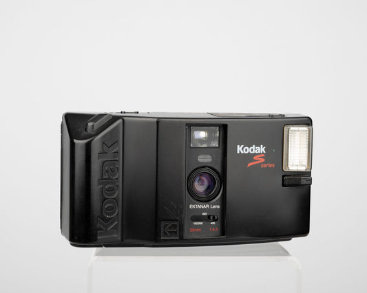 Kodak S-Series S300MD 35mm film camera (serial 048072565)