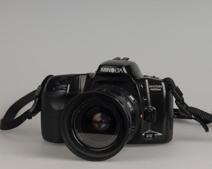 Minolta Maxxum 400si 35mm film SLR
