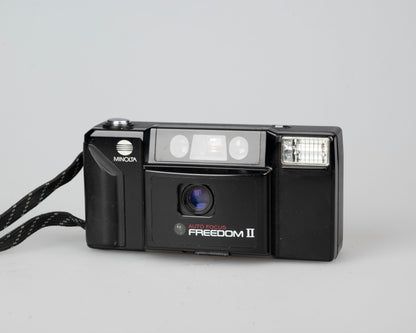 Minolta Freedom II Auto-focus 35mm point-and-shoot camera (serial 3835481)