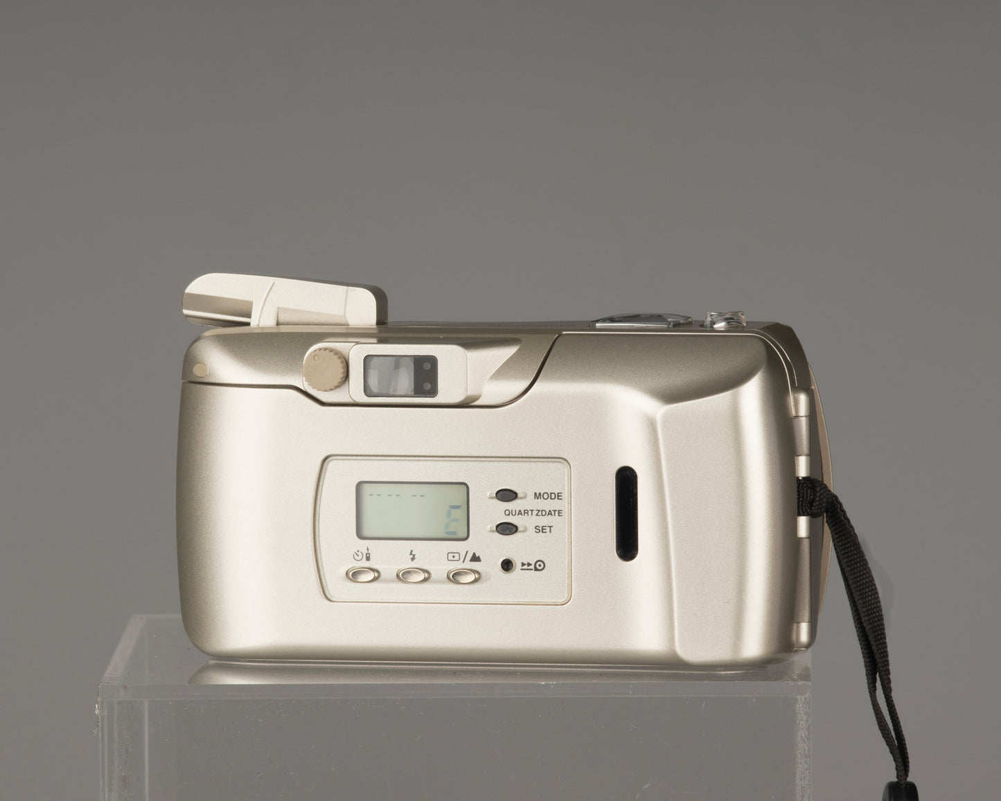 Olympus Stylus 120 (aka mju-III 120) 35mm film camera
