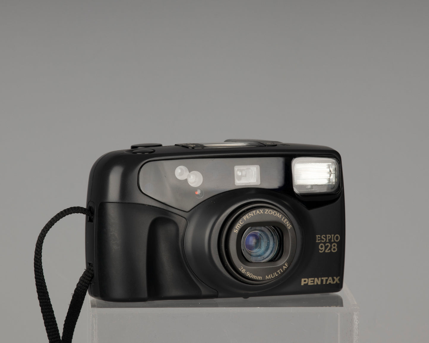 Pentax Espio 928: a superb 35mm point and shoot with a wide 28-90mm zoom range