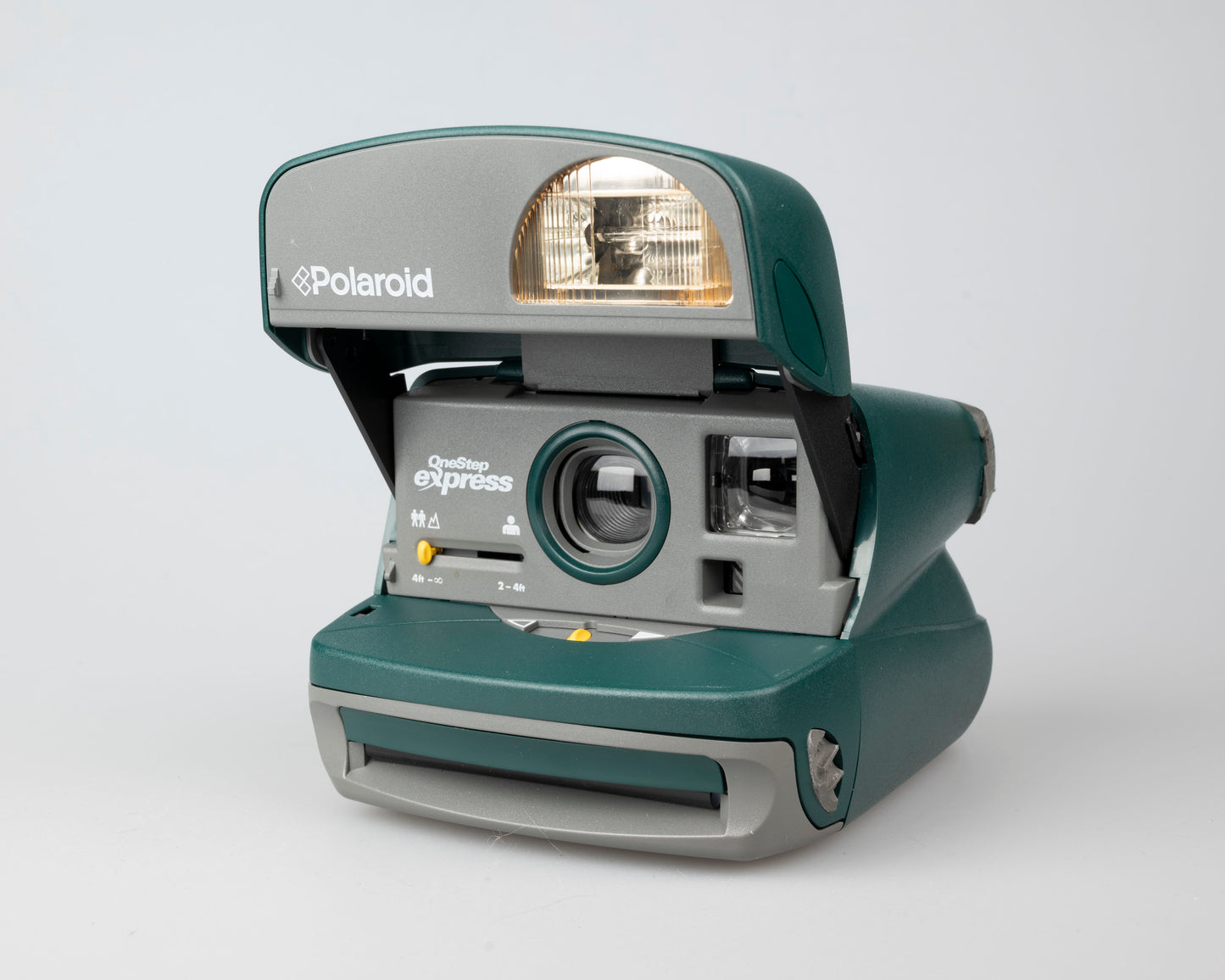 Polaroid 600 OneStep Express instant camera (serial CA8OCQEBCFJA)