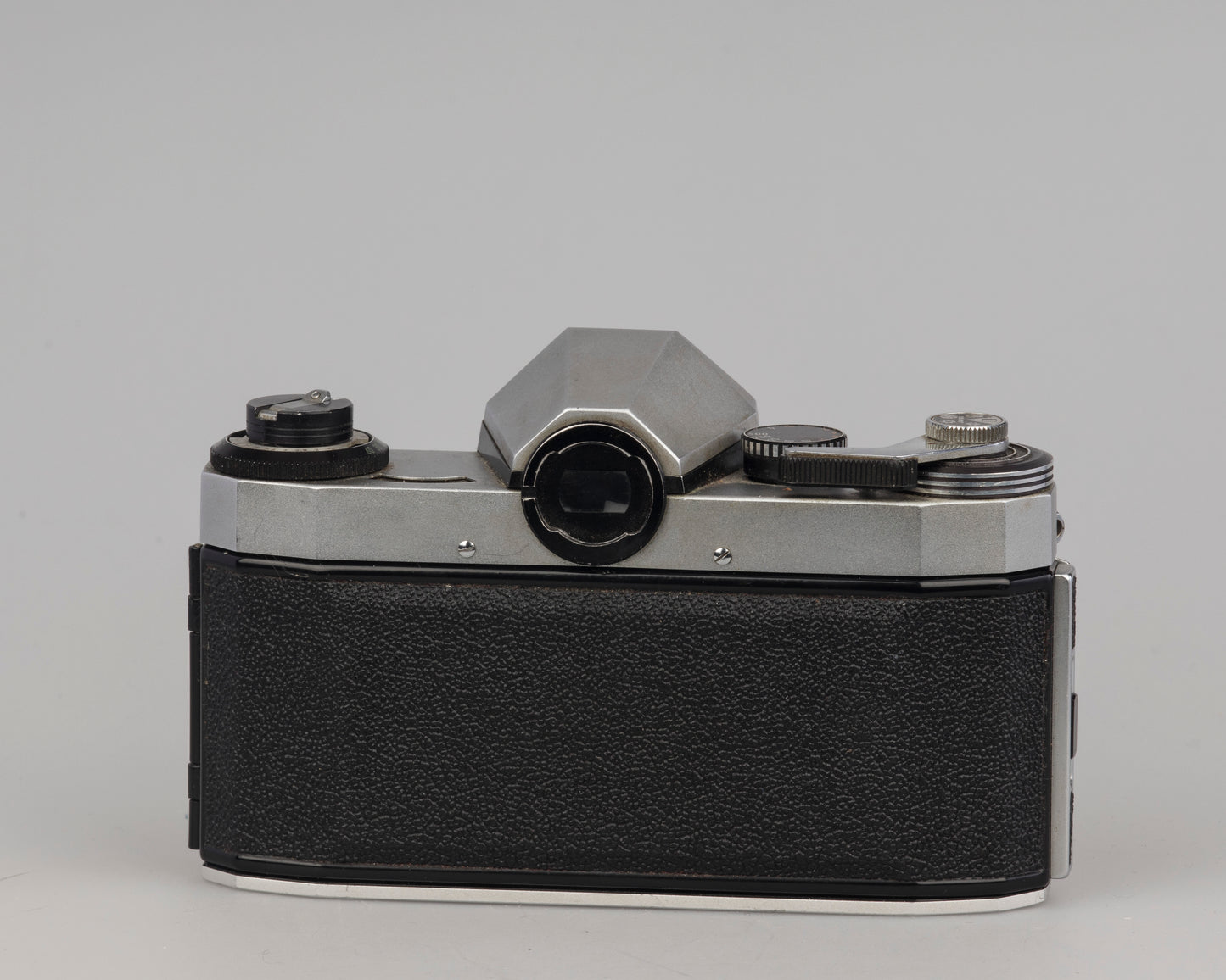 Praktica Nova 1B 35mm SLR camera with Exaktar 135mm f2.8 lens