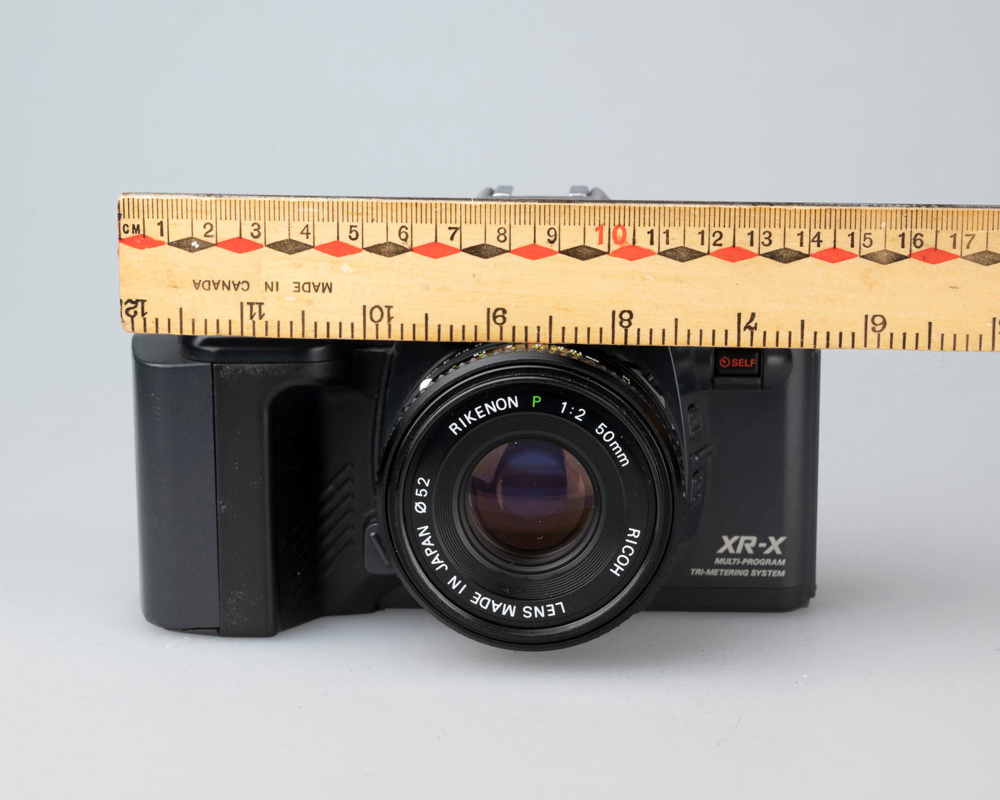 Reflex Ricoh XR-X 35 mm + objectif Rikenon P 1:2 50 mm