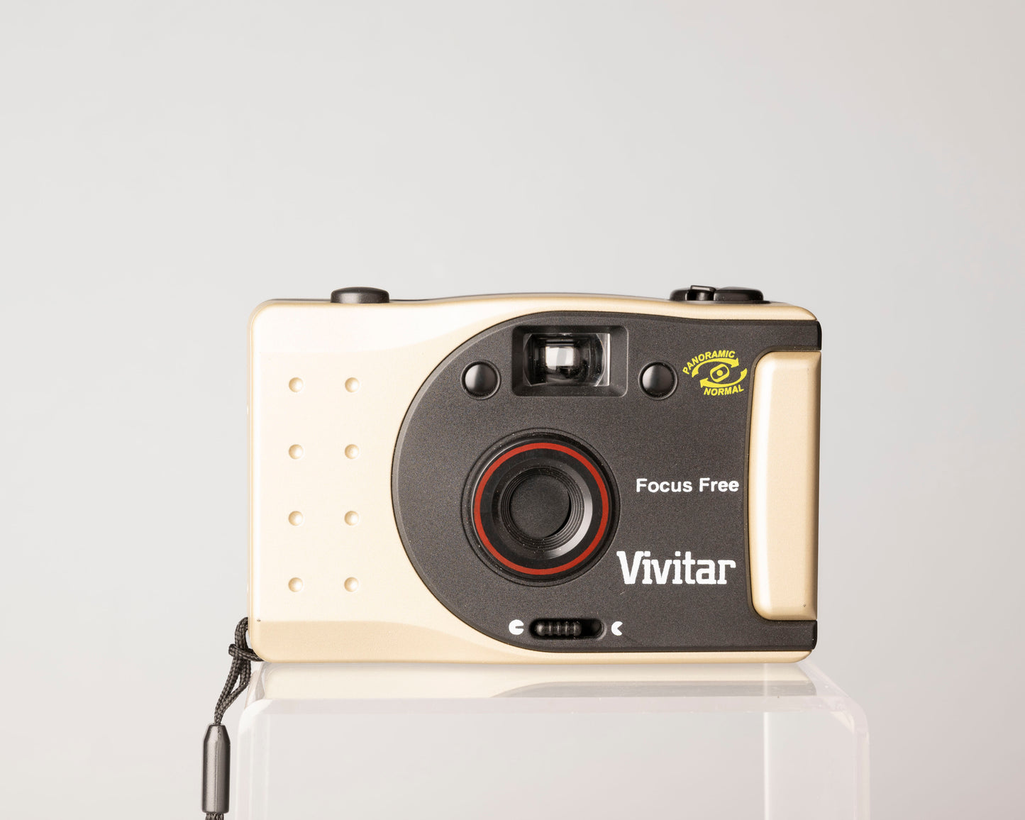 Vivitar PN2011 wide-angle 35mm film camera w/ box and manual