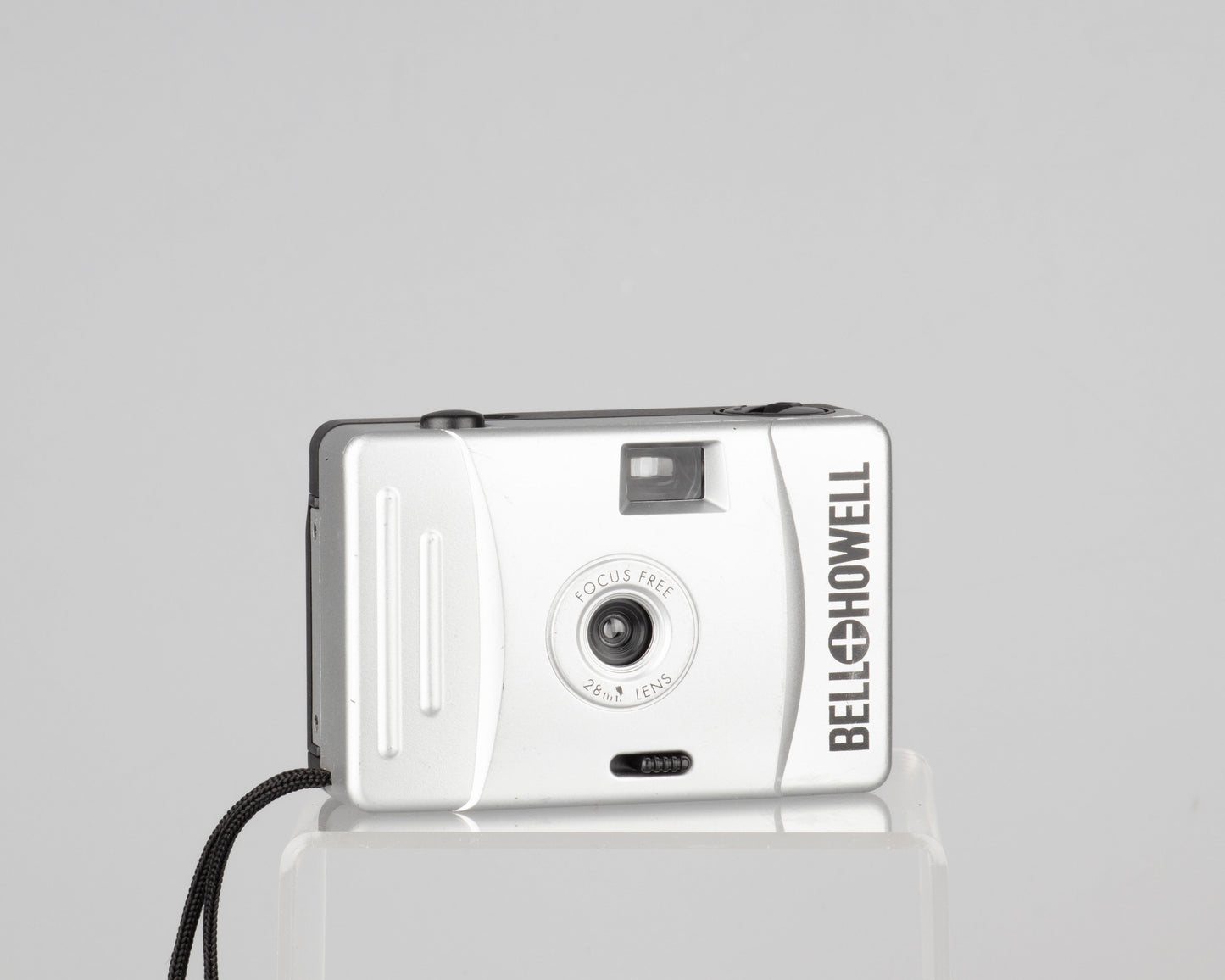 The Bell and Howell Focus Free 28mm is an ultra-compact wide angle point-and-shoot camera