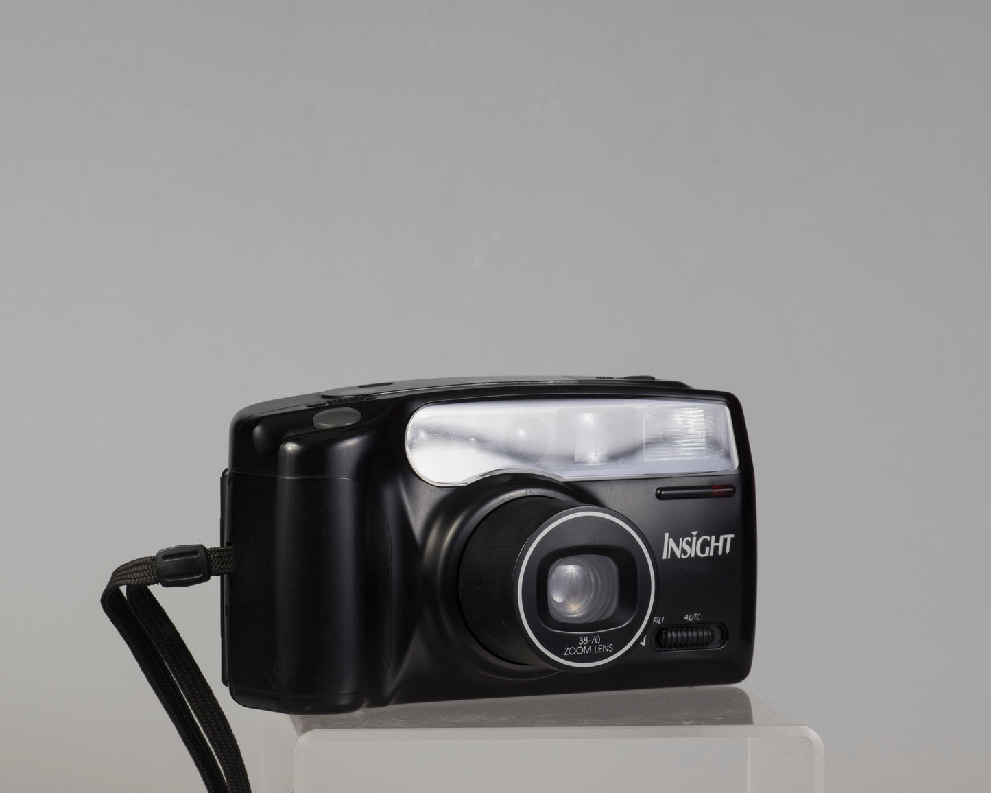 Insight Zoom 70 (alias Vivitar Series 1 PZ440) Appareil photo argentique 35 mm