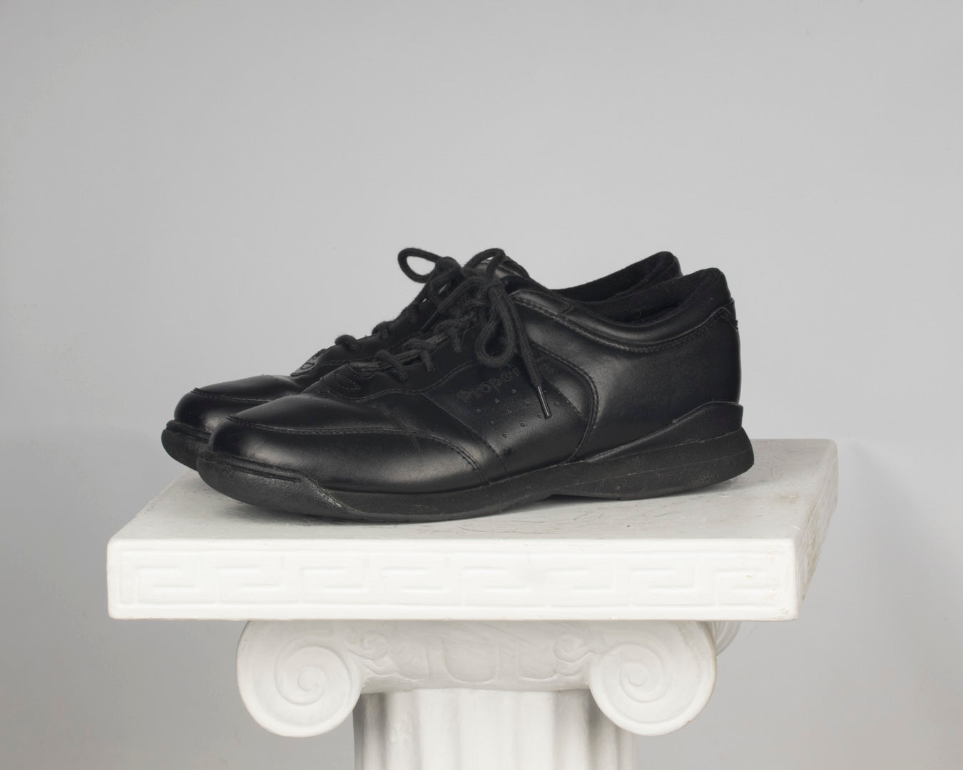 Black Dad sneakers - Propet - women's 9