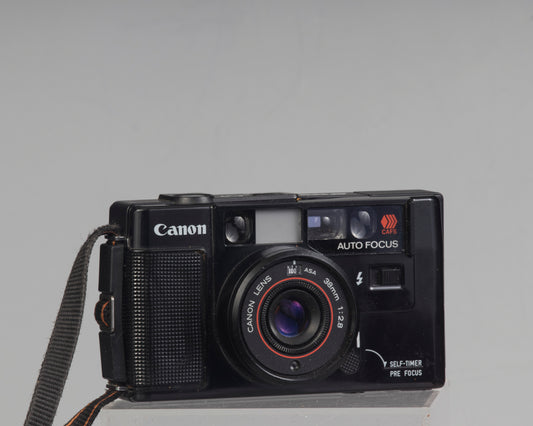 Canon AF35M (alias Sure Shot ou Autoboy) Film 35 mm point-and-shoot avec étui