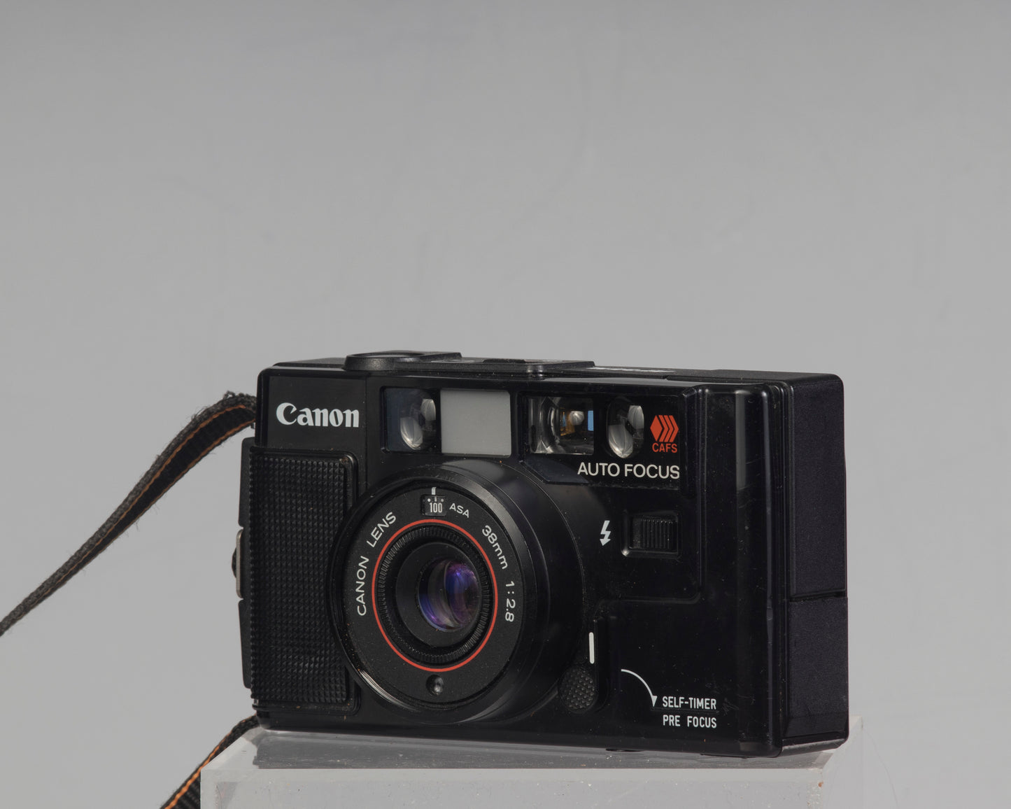 Canon AF35M (alias Sure Shot ou Autoboy) Film 35 mm point-and-shoot avec étui