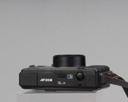 Canon AF35M (alias Sure Shot ou Autoboy) Film 35 mm point-and-shoot avec étui