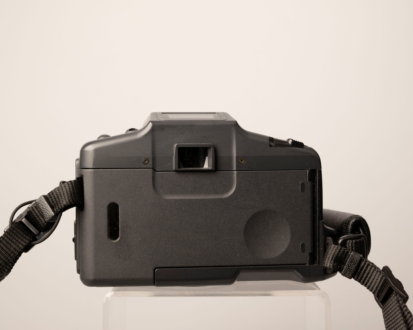Chinon Genesis II 'bridge' 35mm film SLR avec objectif 35-80mm + mallette de transport + manuel