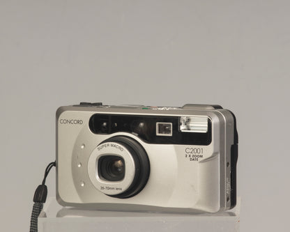 The Concord C2001 (aka Polaroid C2001) is a 35mm film point-and-shoot feturing a 35-70mm zoom lens with macro focusing