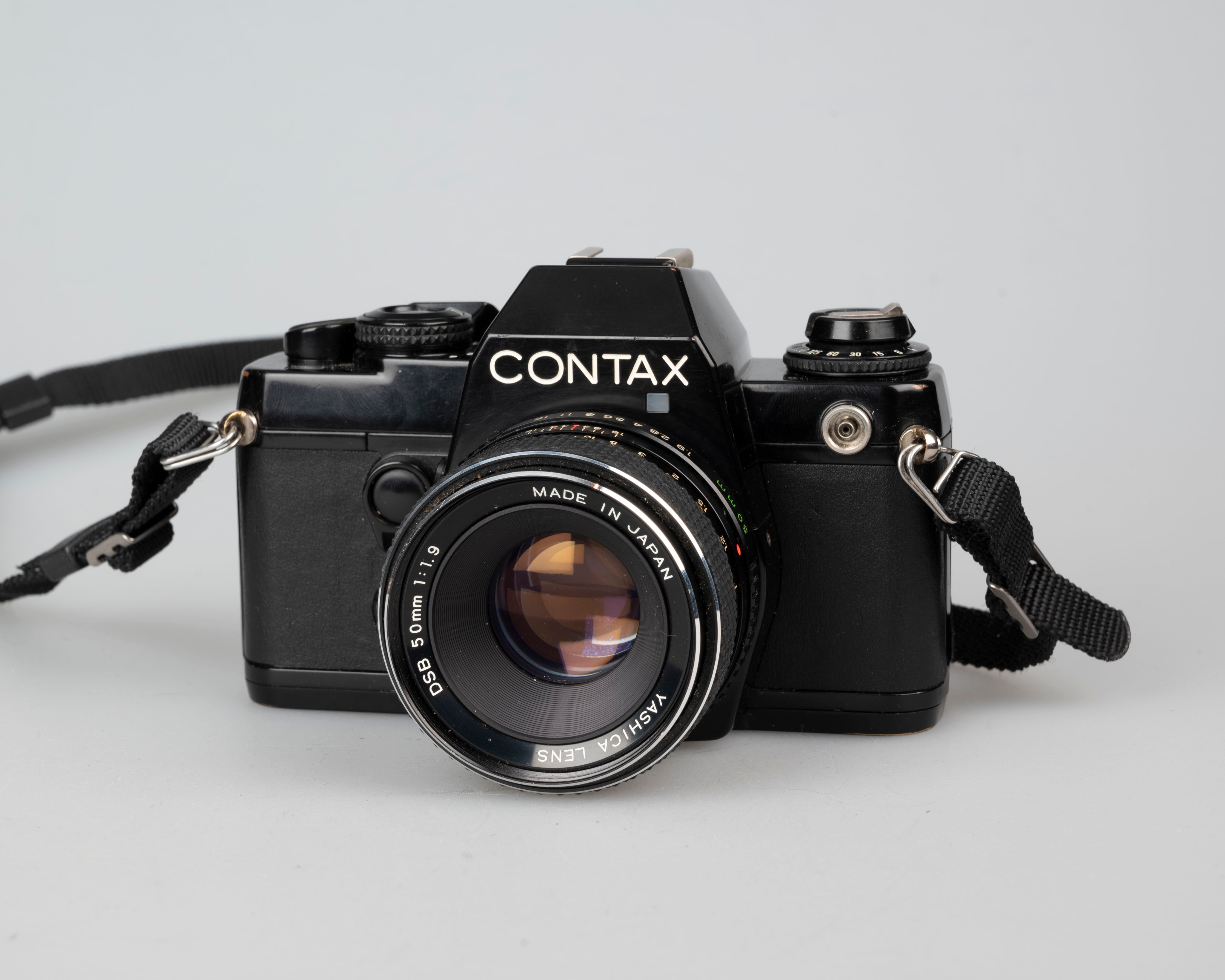 Contax 139 Quartz 35mm SLR w/ DBS 50mm f1.9 lens – New Wave Pool