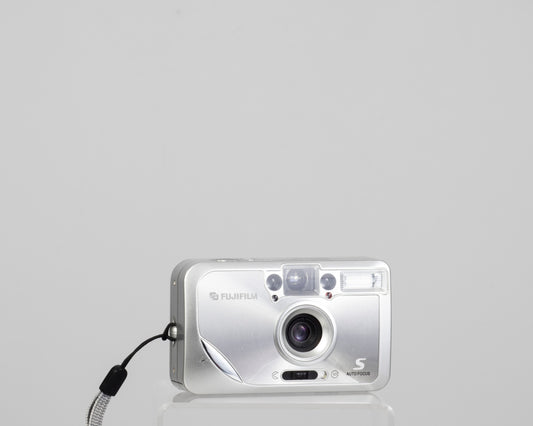 The Fujifilm Clear Shot S Autofocus ultracompact 35mm film camera