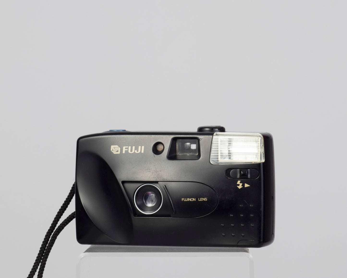 Fuji DL-8 35mm film camera (serial 90237083)