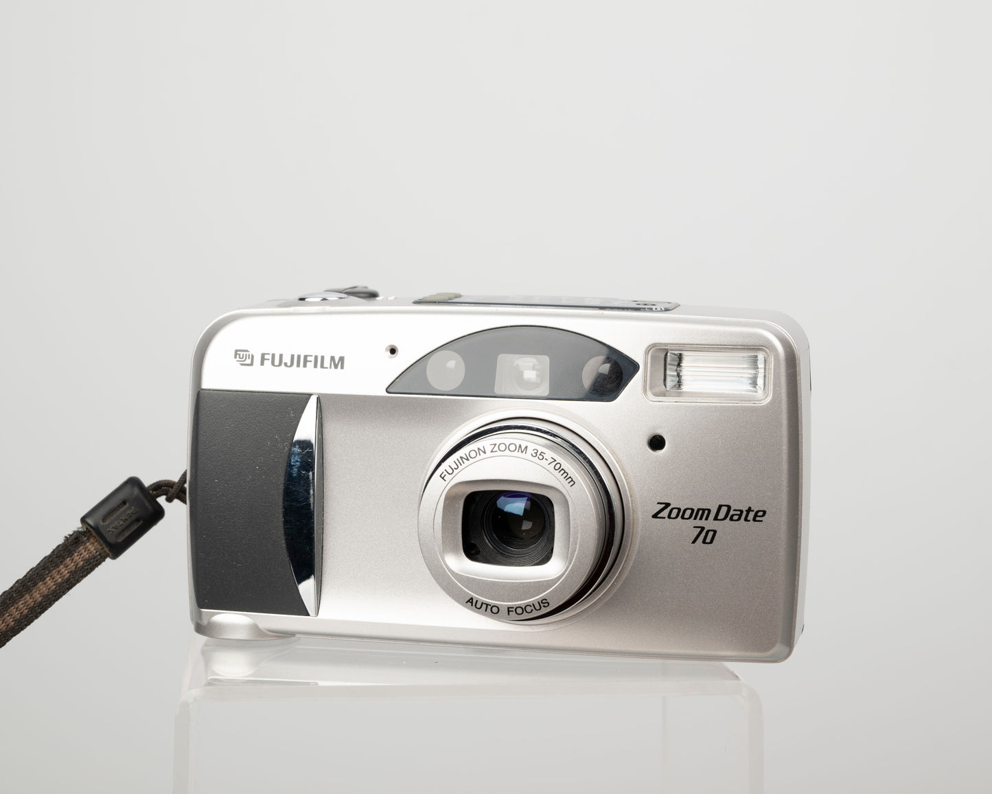 Fujifilm Zoom Date 70 35mm camera (serial 4541226)