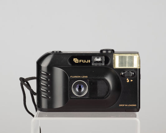 The Fujifilm DL-7 is a very simple snapshot 35mm film camera with a built-in flash