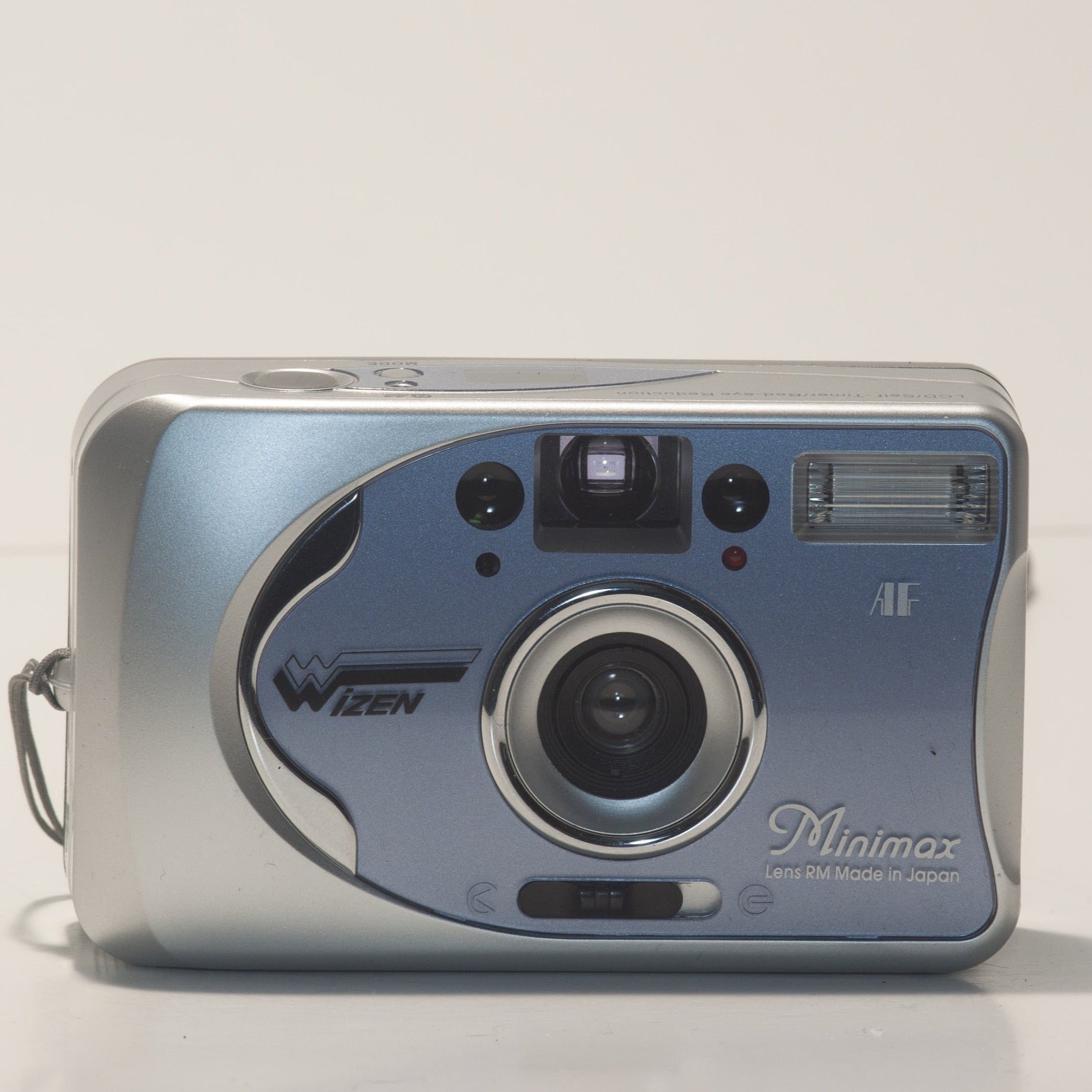 Wizen Minimax 35mm compact camera – New Wave Pool