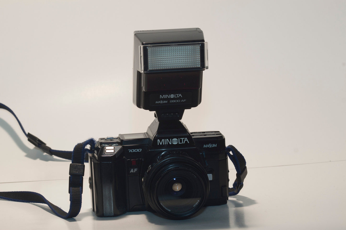 Minolta Maxxum 7000 35mm SLR set