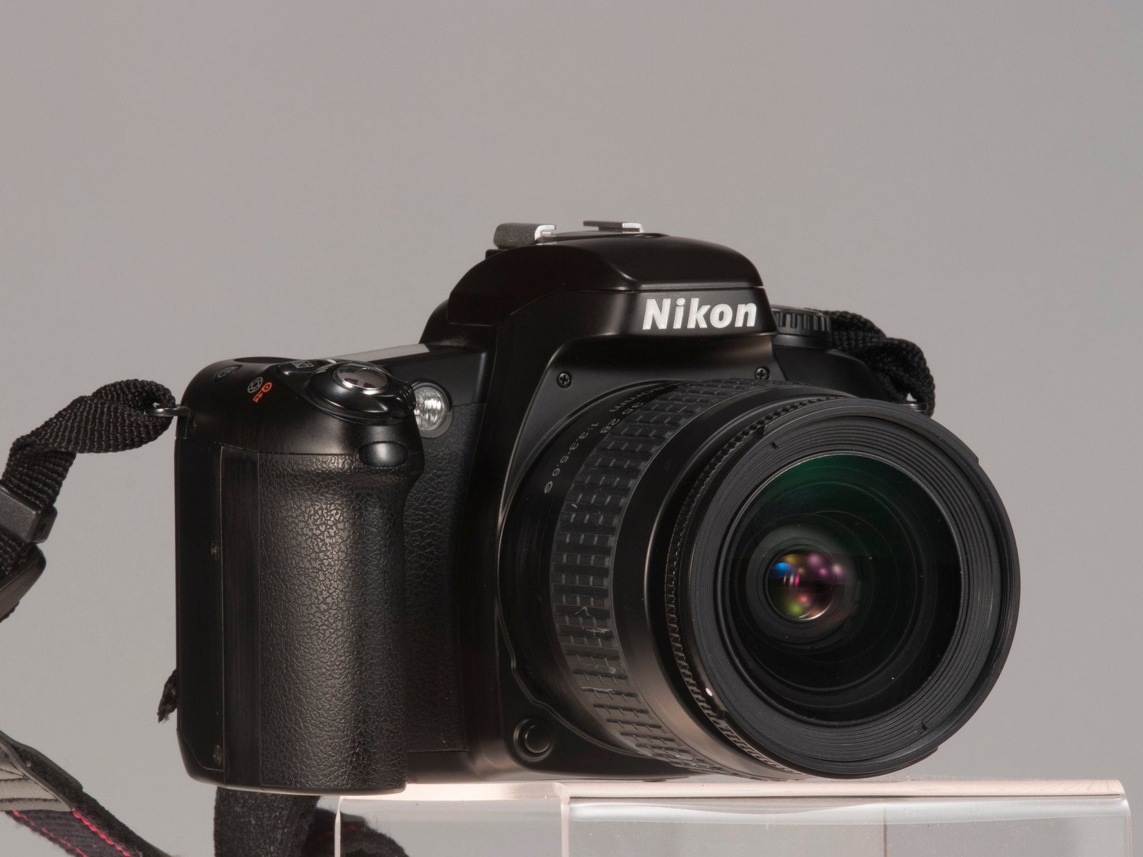 Nikon F75 (aka N75) 35mm film SLR – New Wave Pool