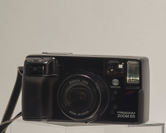 Minolta Freedom Zoom 65 35mm camera