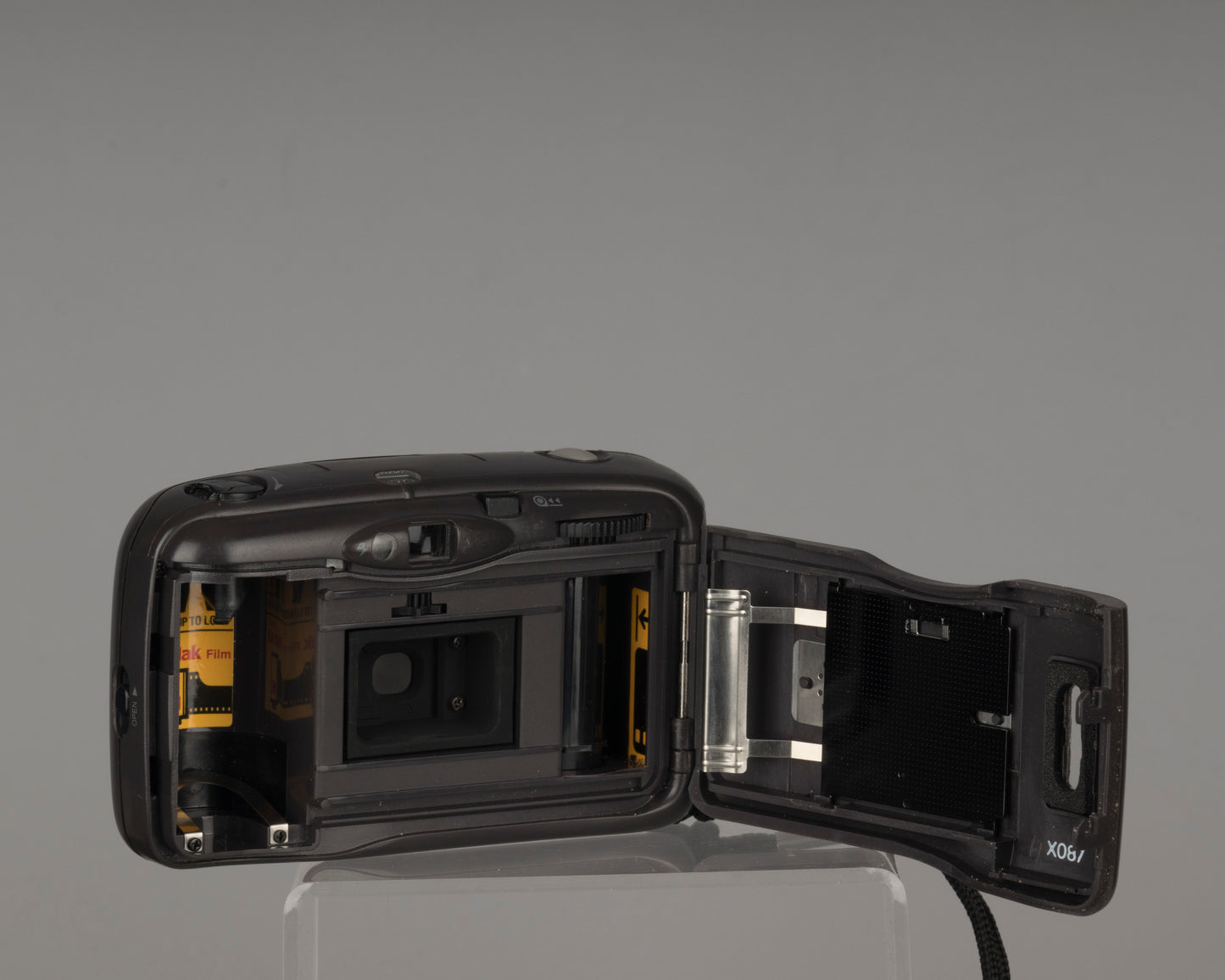 Kodak Cameo EF 35mm camera with case
