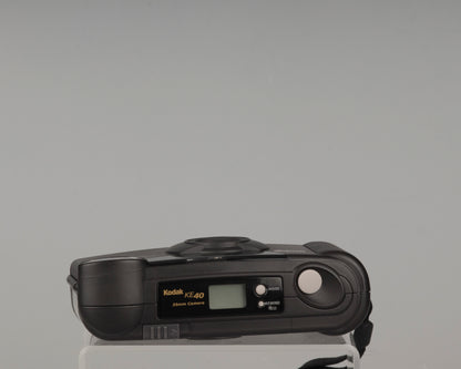 Kodak KE40 Easyload 35mm camera with case