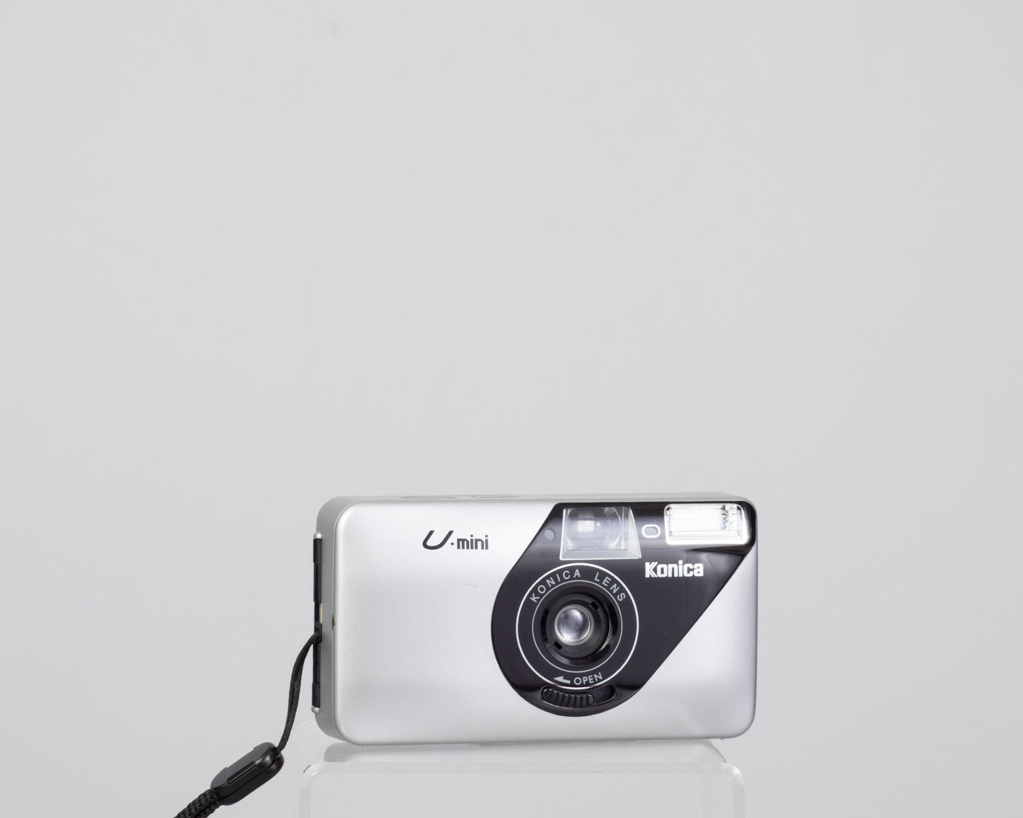 Appareil photo Konica U-mini ultra compact 35 mm point-and-shoot (série 3318453)