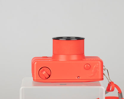 Lomography Fisheye One 35mm film camera red version (serial 0858653)