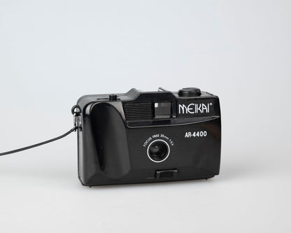 Meikai AR-4400 focus-free 35mm camera w/ case