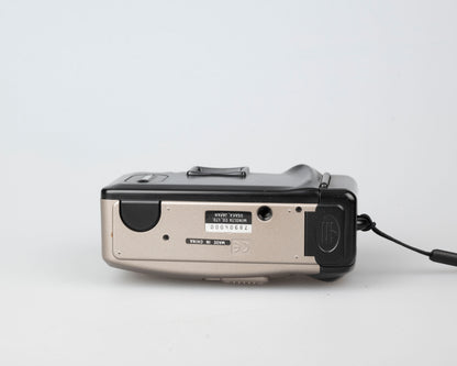 Minolta AF Big Finder 35mm camera w/ case (serial 78904000)