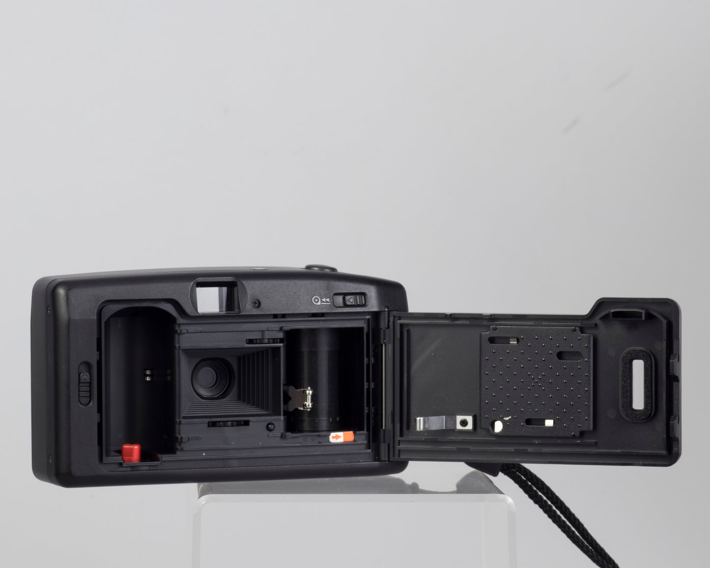 Minolta F10 35mm film camera (serial 34834132)