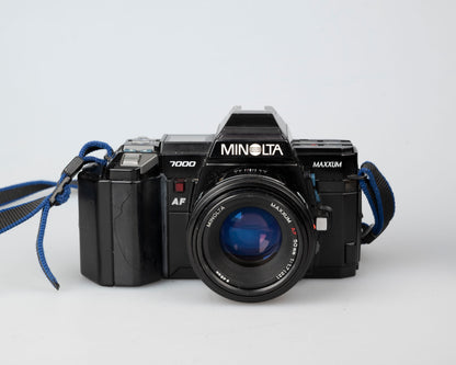 Minolta Maxxum 7000 35mm film SLR w/ 50mm f1.7 lens + 1800AF flash (serial 37101091)