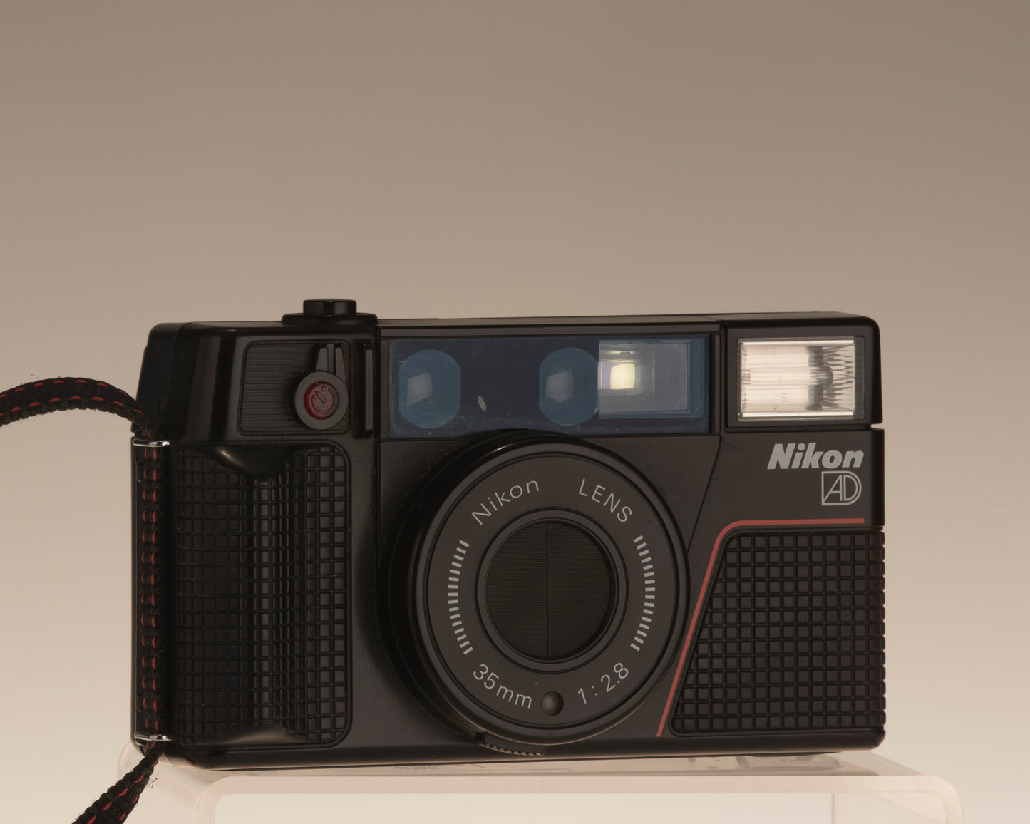Nikon L35AD2 35mm camera
