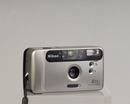 Nikon AF230 35mm film camera (serial 4072759)