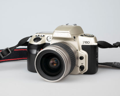 Reflex Nikon F60 35 mm avec objectif AF Nikkor 28-80 mm + manuel (série 2341515)
