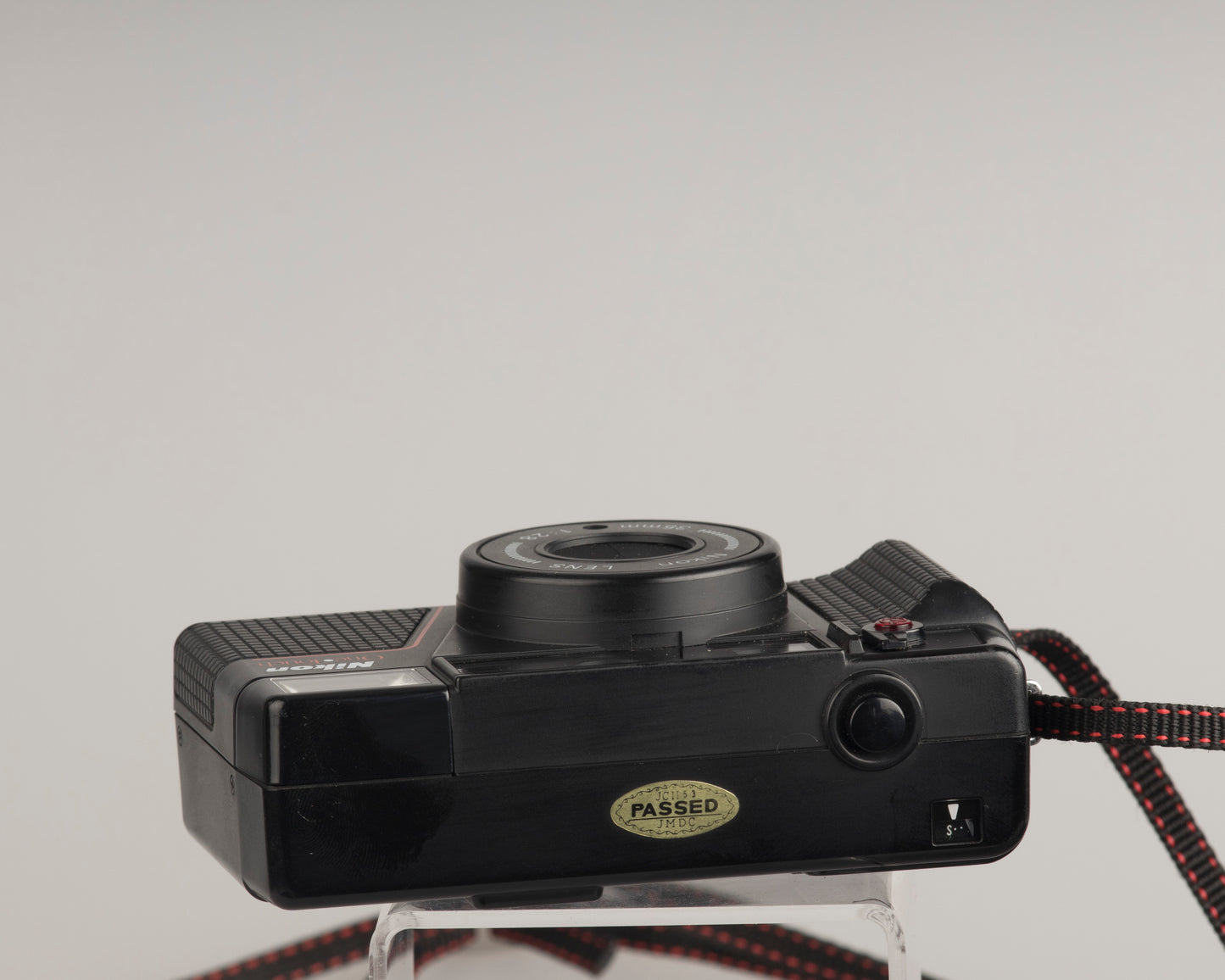 Nikon One Touch (L35AF2) 35mm camera serial number 6107346