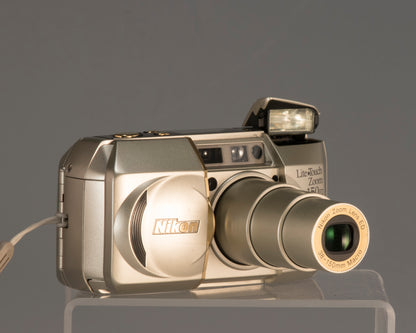 Appareil photo Nikon Lite Touch Zoom 150ED 35 mm