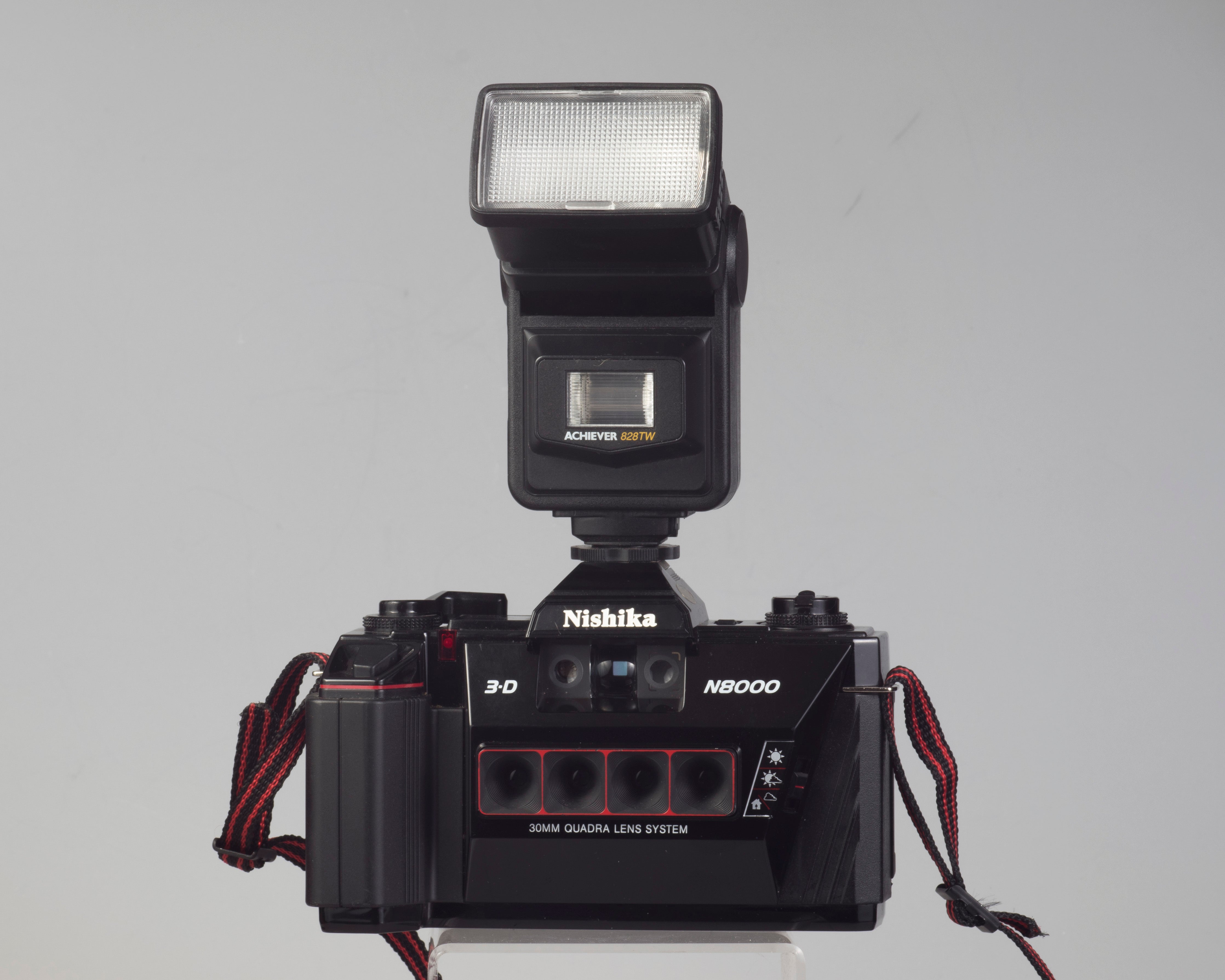 Nishika N8000 3D 35mm camera w/ Achiever 828TW twin flash – New Wave Pool