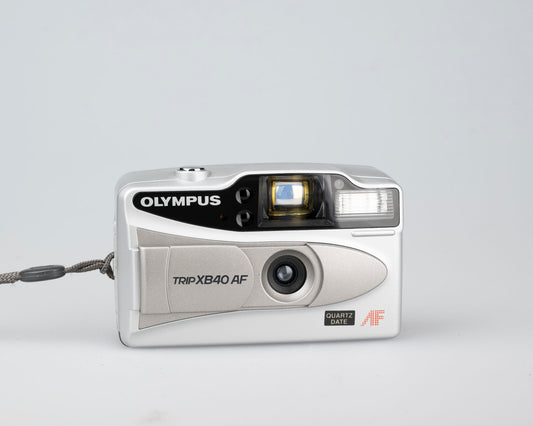 Appareil photo Olympus Trip XB40 AF 35 mm avec étui
