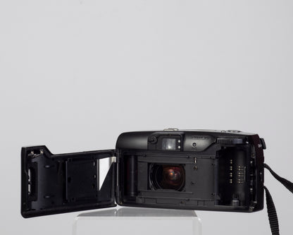 Olympus Infinity Accura Zoom 105 35mm camera (serial 1050068)