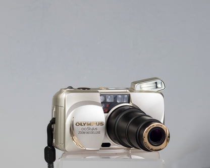 Olympus Infinity Stylus 140 Deluxe 35mm point-and-shoot camera (zoomed out)