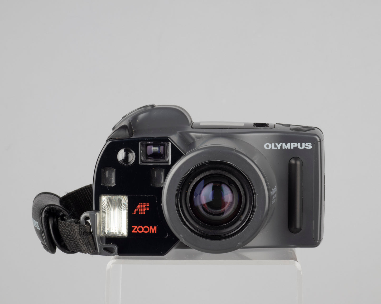 Appareil photo argentique Olympus Infinity SuperZoom 300 35 mm (série 1005433)