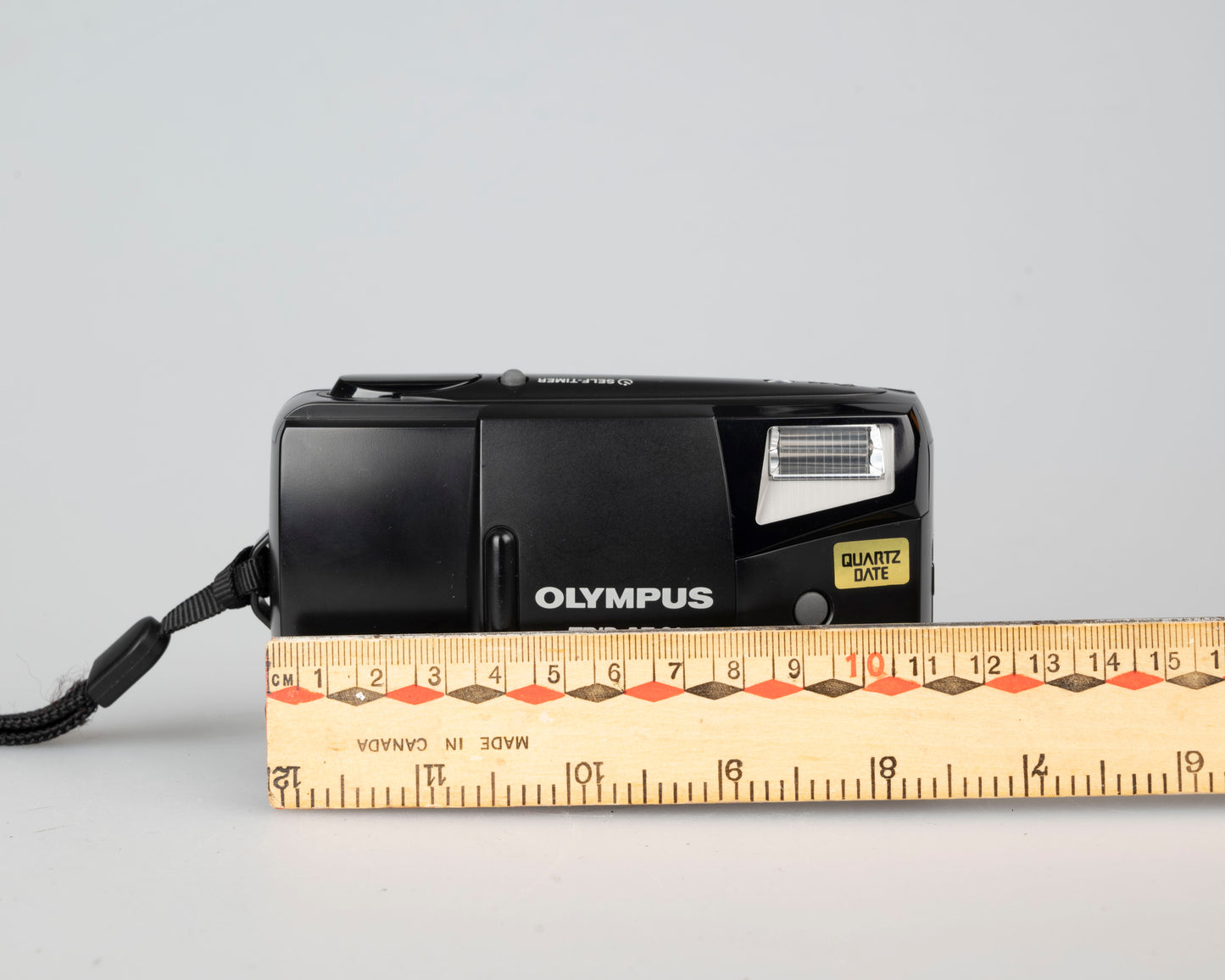 Olympus Trip AF 31 35mm camera w/ case (serial 1198562)