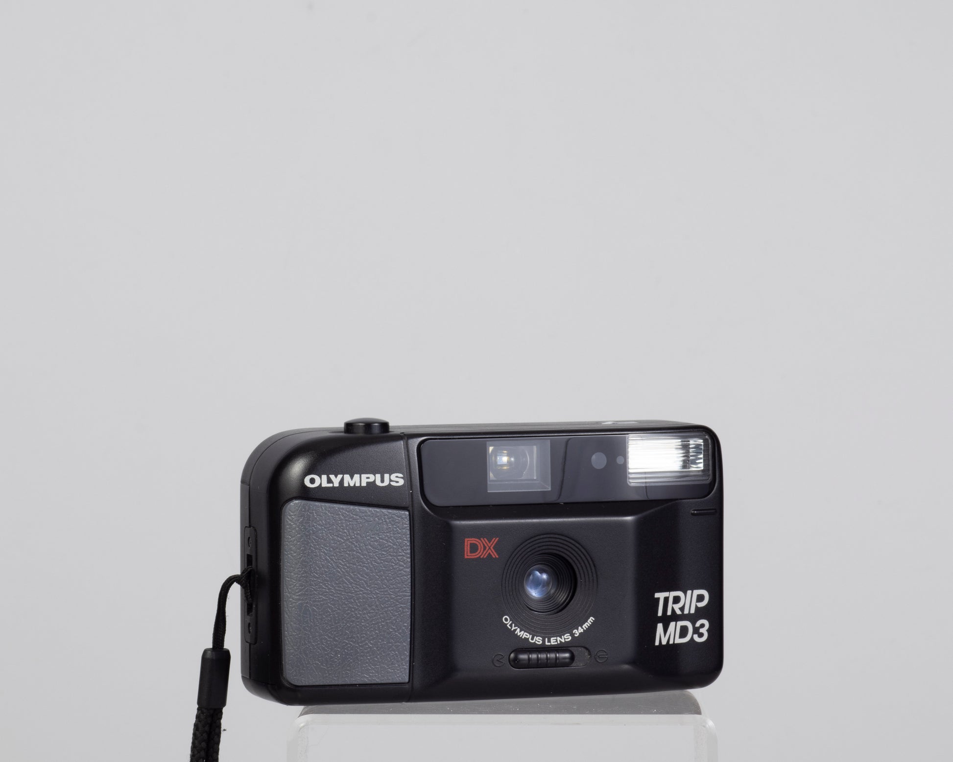 Olympus Trip MD3 35mm camera w/case (serial 06430905)
