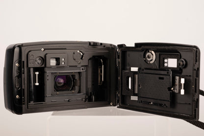 Pentax Espio 105WR 35mm camera w/ case (serial 1829263)