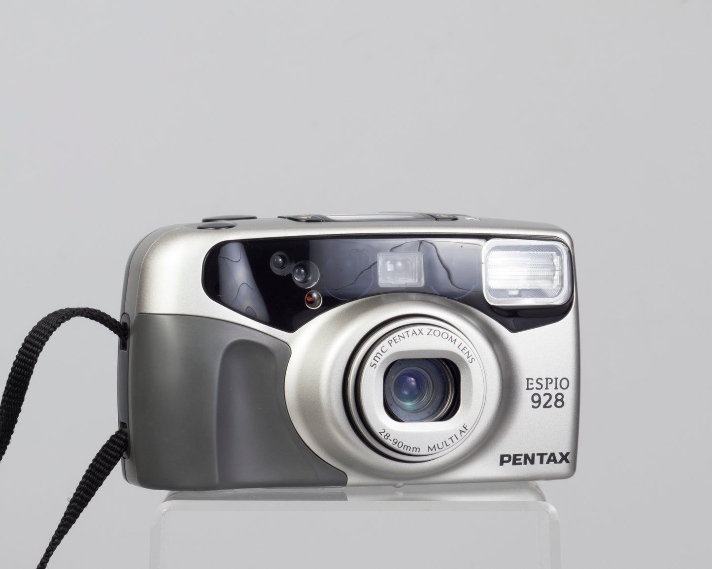 The Pentax Espio 928 is a very advanced 35mm point-and-shoot camera from the 1990s.