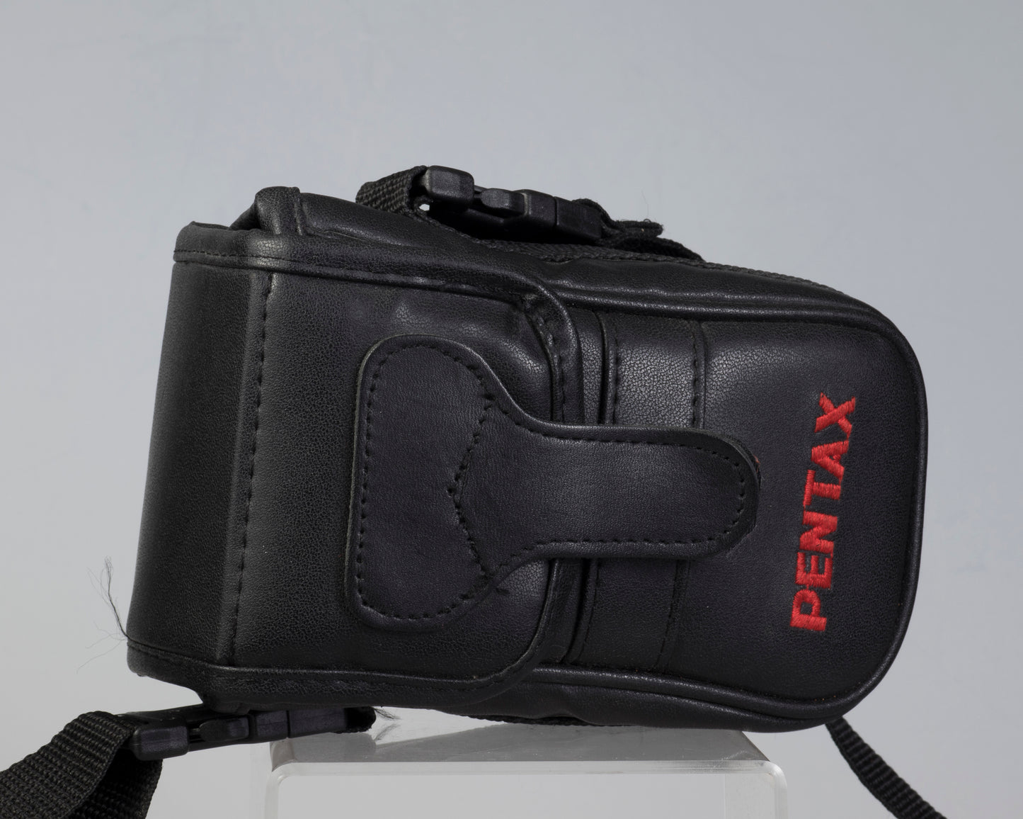 Appareil photo Pentax Zoom 70-X 35 mm avec étui (série 8033387)