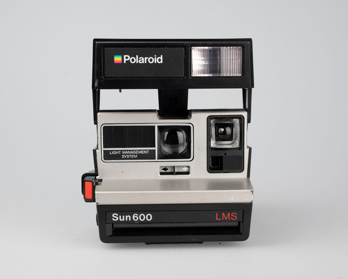 Polaroid Sun 600 LMS instant film camera (serial D5E45858)